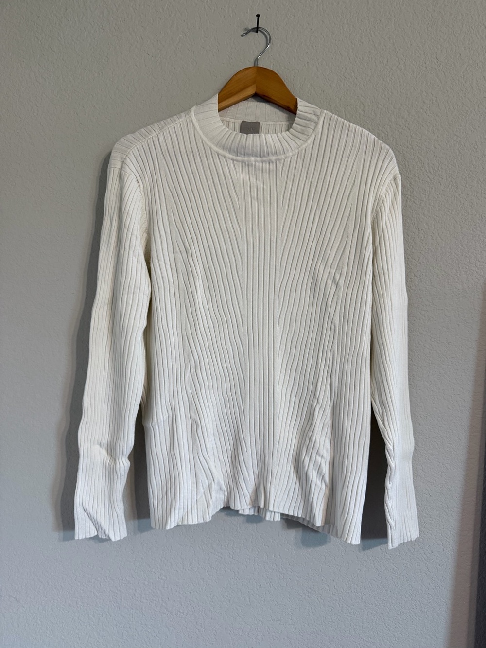 H&M women's Cream Ribbed Crewneck Sweater